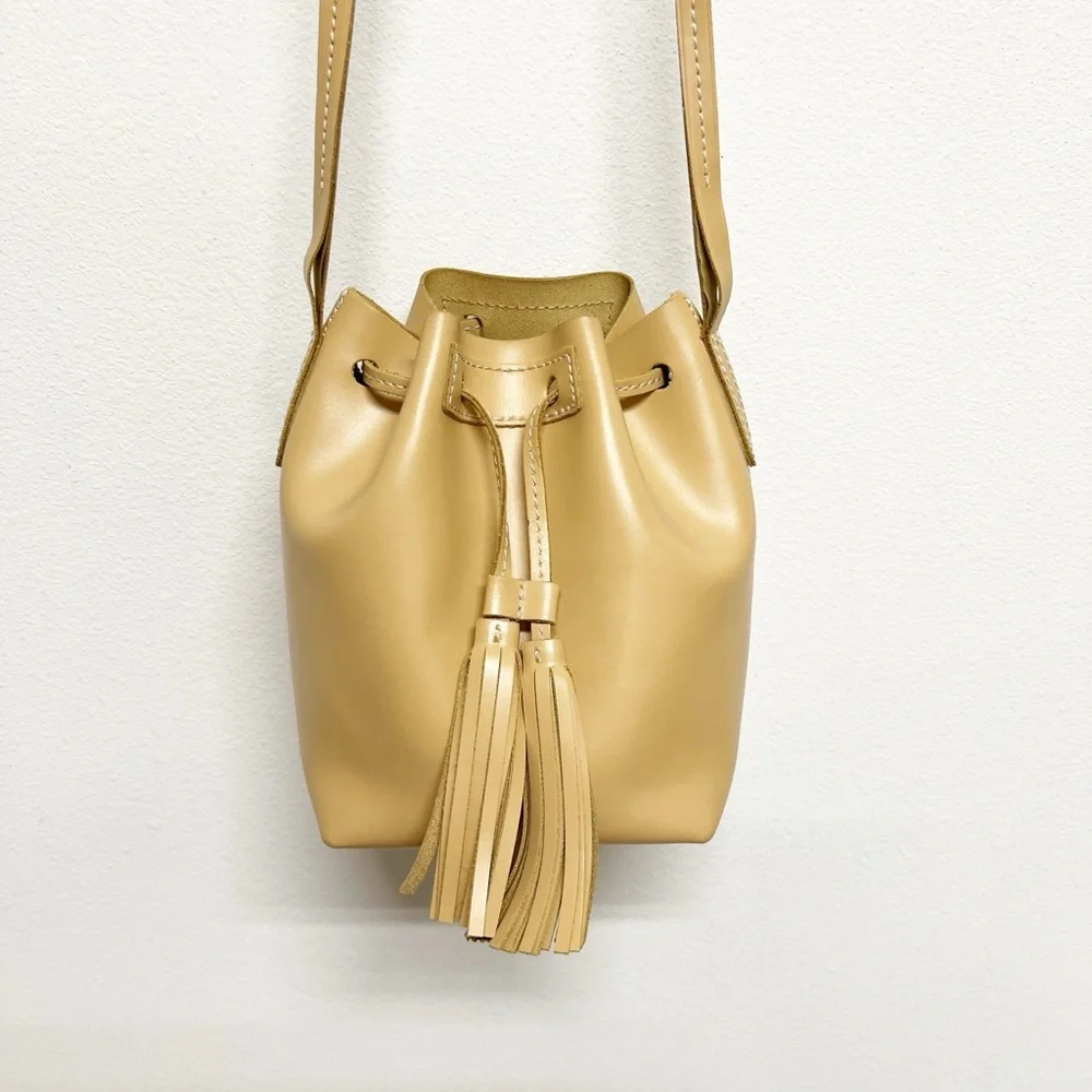 J Crew Womens Tan Leather Tasseled Mini Crossbody Adjustable Strap Bucket Bag